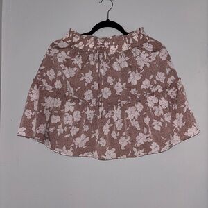 Paper Crane Floral Mini Tiered Ruffle Skirt in Pink and White